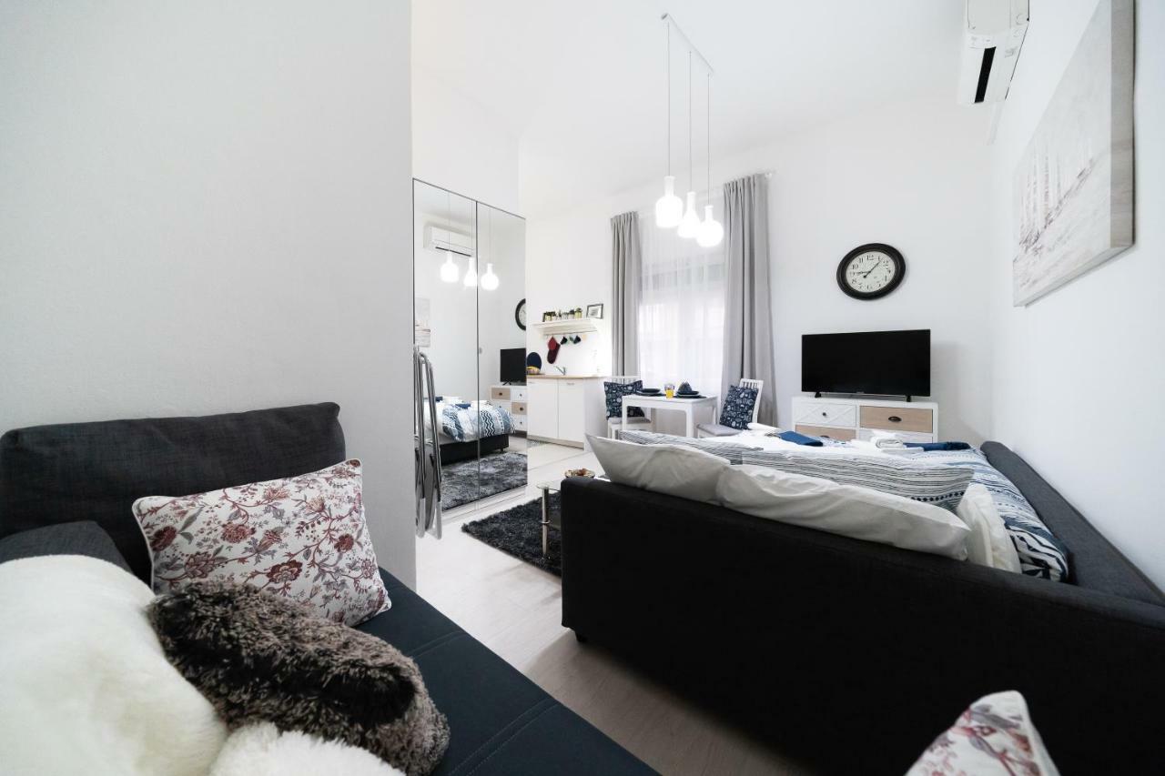 Deluxe Studio Apartment Portic, Self Check-In Zara Esterno foto